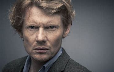 Julian Rhind-Tutt